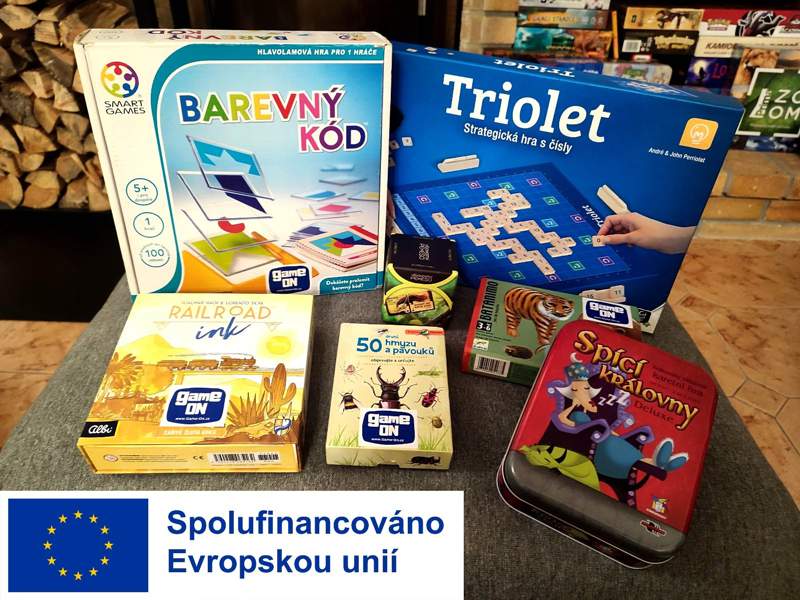 gameon-czechia-library-rotating-set-06